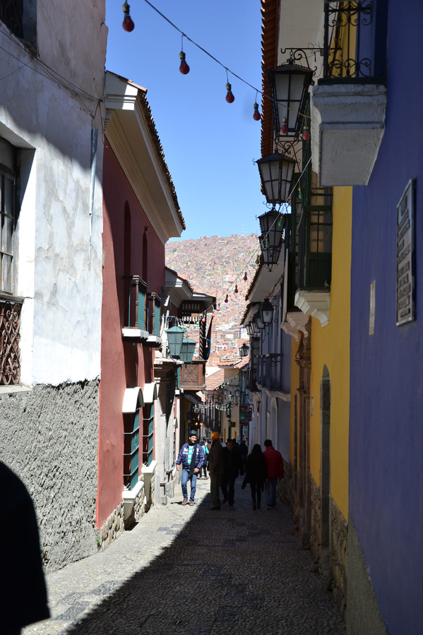 Resa till Bolivia La Paz stad gränd