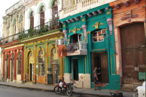 Resa till Kuba Havanna gata